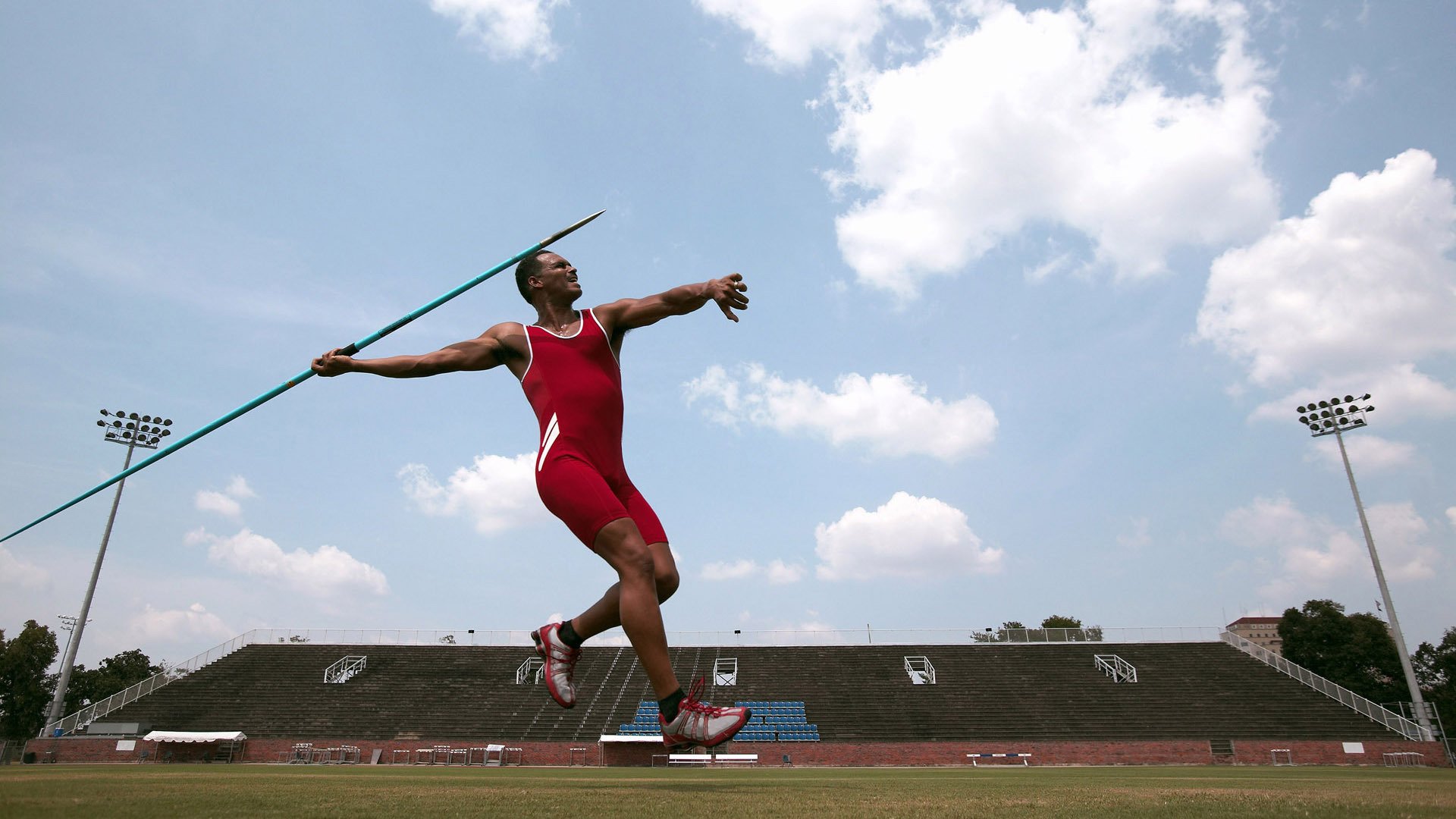 速度与孤独，安东内利的马德里闪电战，如何撕裂F1的旧秩序